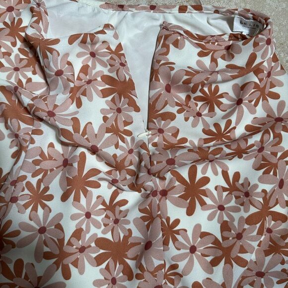 Le Lis Feminine Pink & Nude Tan Daisy Print Skirt Set - Picture 8 of 14